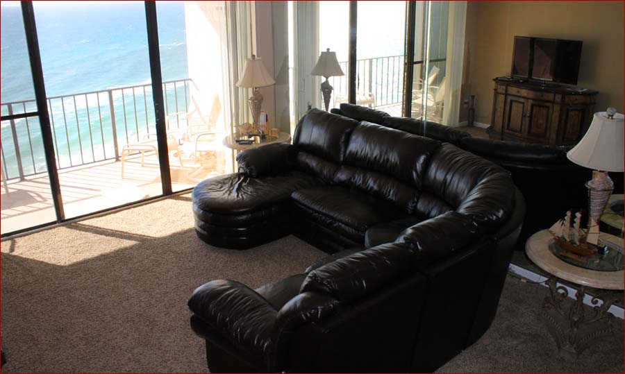 Spacious living room with gulf views all the way to the horizon.
